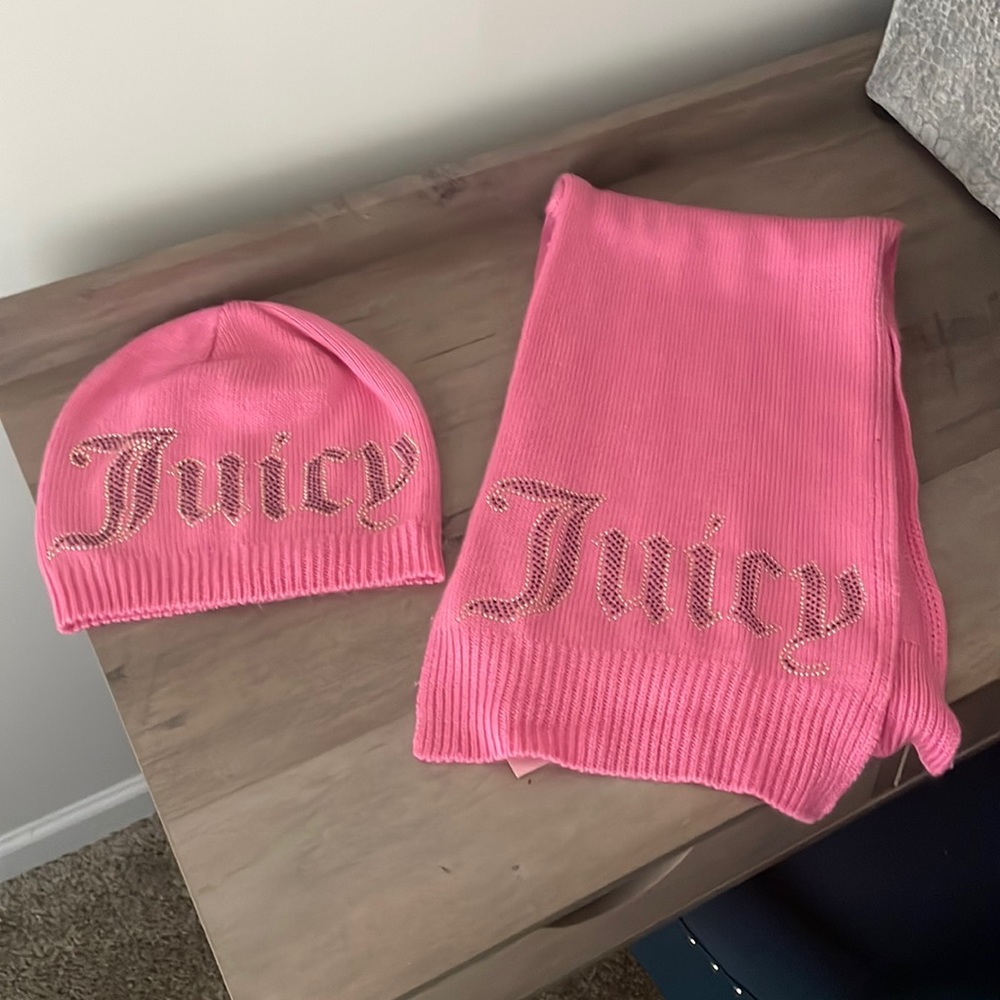 NWOT Pink Juicy Couture long scarf and beanie